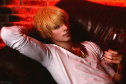 Fate/ Stay Night Archemesat as GilgameshThanks to Iris, Olya, Torie and Catarina for help)