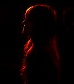 thefatmfanclub:  Florence shrouded in darkness after her performance last night at the “Music Industry Trusts Award”. The award show was hosted last night in London, at Grosvenor House Hotel. 