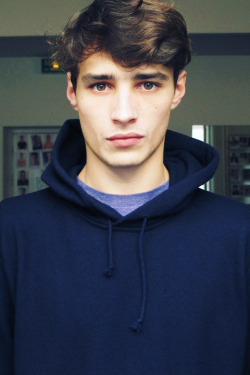 Adrien Sahores. Holy shit this face!