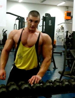 theruskies:  Russian Muscle BEASTS! Аh! I’m in bliss…Crazy about these Russians! I Get A Kick Out Of Russian Guys