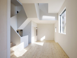 vio:house in aoto by high land design ph. toshiyuki yano