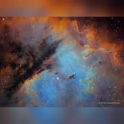 Portrait of NGC 281 #nasa #apod #ngc281 #nebula #ic1590 #starcluster #stars #gas #dust #radiation #constellation #cassiopeia #interstellar #intergalactic #universe #milkyway #galaxy #space #science #astronomy