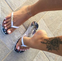 tribal-lion93:Thanks for the submission it’s so beautiful 😍😍😍😍 you’ve got beatiful curves and toes 😍😍😍😍😍