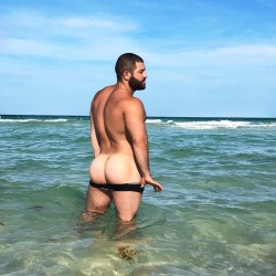 upthemanhole:  Submit your pics here http://upthemanhole.tumblr.com/submit
