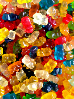 the-littles-palace:  Close-up pictures of gummy bears always make me want them moreeeee.~ Duchess Belle