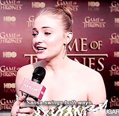 theladyinquisitors:housestyrell:Sophie Turner at the Game of Thrones Season 5 premiere. (x) #I appreciate how Sophie ships Sansa/Margaery so much #do we think it is just so she can kiss Natalie