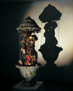 anyolina-yoli:  deathbyevilpandasplz:  artmonia:  Incredible Shadow Art Created From Junk by Tim Noble &amp; Sue Webster.  The dildos   How in the world?