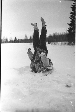 wwii-in-photographs:   The frozen body of a dead German soldier is used as a signpost. Eastern Front, Soviet Union, c. 1942 http://t.co/uExfLCRtER From Twitter.com/History_Pics 