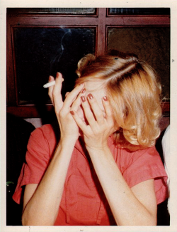 giacohh:  Jessica Lange photographed by Antonio Lopez, 1975. 