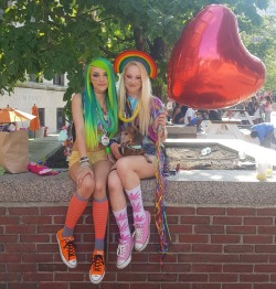 bloody-teeth: bloody-teeth:  Pride in Boston with my girlfriend @2befr33 yesterday was absolutely amazing and completely mind altering! It was the best day of my life and I can’t wait for next year..💖🌈😍  So beyond excited for this year’s
