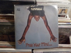 play-catside-first:  Funkadelic - Free Your Mind And Your Ass Will Follow (1970) Seriously though, an original promo copy of this album is a really exciting addition for me.