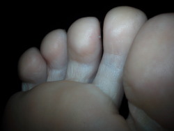 Close up toes