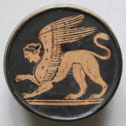 lionofchaeronea:The Sphinx.  Attic red-figure pyxis, artist unknown; 2nd half of 5th cent. BCE.  Found at Nola, Italy; now in the Cabinet des Médailles, Paris.  Photo credit: Marie-Lan Nguyen/Wikimedia Commons.