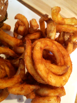 curly fries