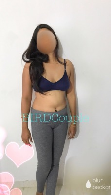 mehfin007:  birdecouple:  My sweet long lagey wife Seema get sexy pose 📸friends Who 🤘remove her legging and how ? removed leggings say to your comment  Leggings utarke panty m gand dikho yar