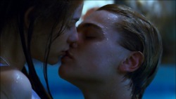 unnecessaryinteractions:  Romeo and Juliet (1996) 