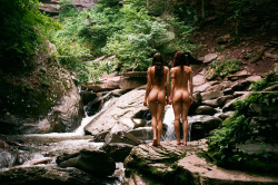 therealkatiewest:  [Jacs Fishburne and Cam Damage in nature!]  