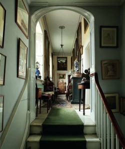 thefoodogatemyhomework:  Upstairs hall, untouched since 1964 in leading British architect Sir Albert Richardson’s (1880-1964) perfect country home in Bedfordshire, England. Via Christies, September 2013, image by Simon Upton. If you don’t think this
