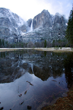 acidballons:  Yosemite Falls by Benjamin-H