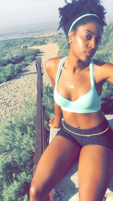 theejamaicanbeauty:  Today’s hike was truly something 🤗⛅️🌾💦 3.10.16 (I.E., CA)