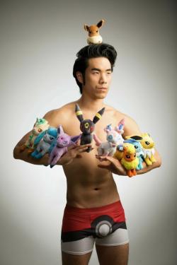 gaynerds:BuzzFeed’s Eugene Lee Yang showing that you can indeed raise more than 6 Pokémon at once.