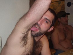 hairyfuckers:Get lost in the fur 
