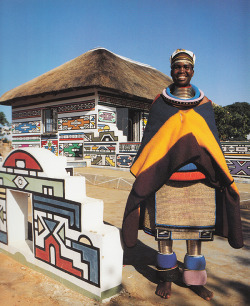 aqqindex:  Painted Houses South Ndebele, South Africa 