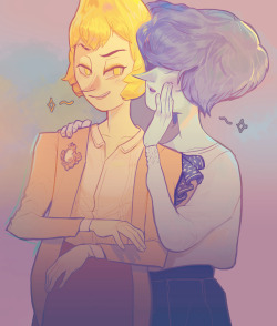 catharticaagh:Blue &amp; Yellow Pearl gossiping