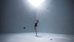 sixpenceee:  Julie Gautier, French deep-sea diver, dancer, and filmmaker, performs an underwater dance in the world’s most deepest pool in  Venice, Italy. Julie Gautier: Website | Facebook | Instagram | Vimeo 