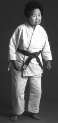 nezua:  sarahkurosawa:  Keiko Fukuda Shihan passed away yesterday at the age of 99. She was the last surviving student of the founder of judo, Jigoro Kano, and the highest ranking female judoka in history. She was promoted to 10th dan (degree) black belt