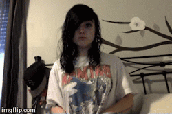 inhale-the-frost:  Old gif I never uploaded :P WIshlist