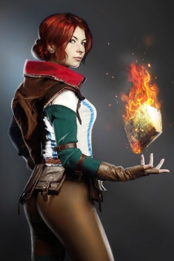 all-the-sexy-cosplayers:  The Witcher: Triss