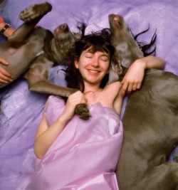 mazzystardust:  An outtake from the Hounds of Love cover shoot in 1985. 