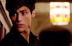 byalienpandorum:  Alec Lightwood in Bad Blood I’ve realized that… I have to listen to my heart. 
