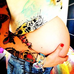 maleficent84:  Barrigota! #pregnant #pregnancy #pregnancybelly #pregnancyfashion #mybelly #belly #28weeks #28semanas #embarazo #mibarriga #mipanza #mybaby #mygirl #fashion #cute #girlwithtattoos #tattoo #tatuaje #tatuagem #tattoomum #ink #inked #inkedmum