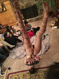 camdamage:What it actually looks like in the room half the time when people do rope 😎 (rope by @kissmedeadlydoll)