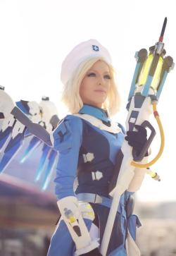 hot-cosplay-babes:  [Self] Combat Medic Mercy from Overwatch | costume and props by me :) http://tiny.cc/fa3cny