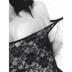 tableauvivant submitted this seductive lace top black and white.