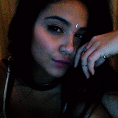 tanoluxo:request stella hudgens icons like or &copy; journaleiro 