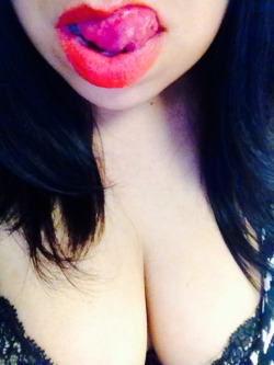 pillowgirls:  realcurveslatina2012:  &ldquo;Of course, true beauty comes from within. Lipstick just adds a little pizzazz!&quot;