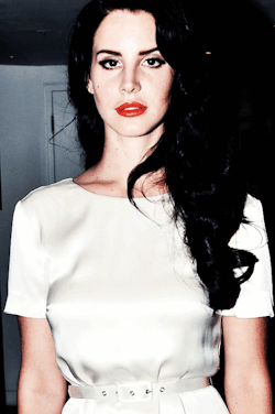 Only-Lana-Del-Rey:  Follow To See More Pictures From Lana 