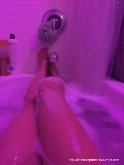 I love a pink bubble bath!