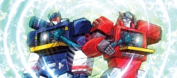 iwanita:  windwave:  kisachi-tf:  my OTP doing something together… BLESS THIS COMICBOOK   wait it’s… oh damn O___o”“ i thought it’s a fanart. oh damn.   It happened in Mars Attack vs The Transformers, which I recommend, because it was hilarious.