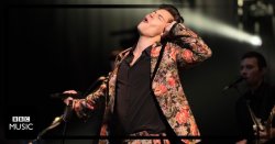 thedailystyles:  @bbcmusic: Can we make some noise for @Harry_Styles?? #HarryStylesAtTheBBC
