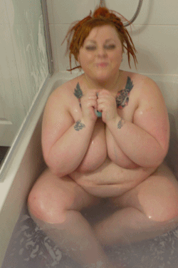 Jigglywhitegirls:chubbygirlpussy:cubeary:missadorabelle:bath Time! Pictures To Come