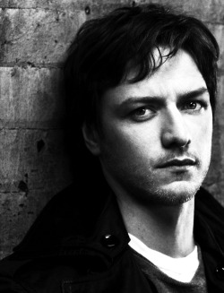nargleslivehere:      15/? Pictures of people I find attractive inside and out ↳ James McAvoy      