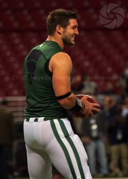 phil1000:  Nobody looks better in a black jock than Tim Tebow  Yep, that&rsquo;s right