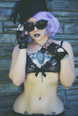 shessobootyful:  He Sees The City Sleep At Night | hexhypoxia | sobootyful See the full set on zivity for the Bottomless Prize!!!!! Necklace / Sunnies by dahliaderanged Lips by limecrime