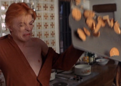 lalie:  generic-eric:  David Bowie not liking fresh cookies in 1976.  Excuse you the screencap does not do this justice.  