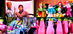 youhadafastlife:  scumsberg:  Killer Klowns From Outer Space (1988)  jfc the movie of my adolescence 